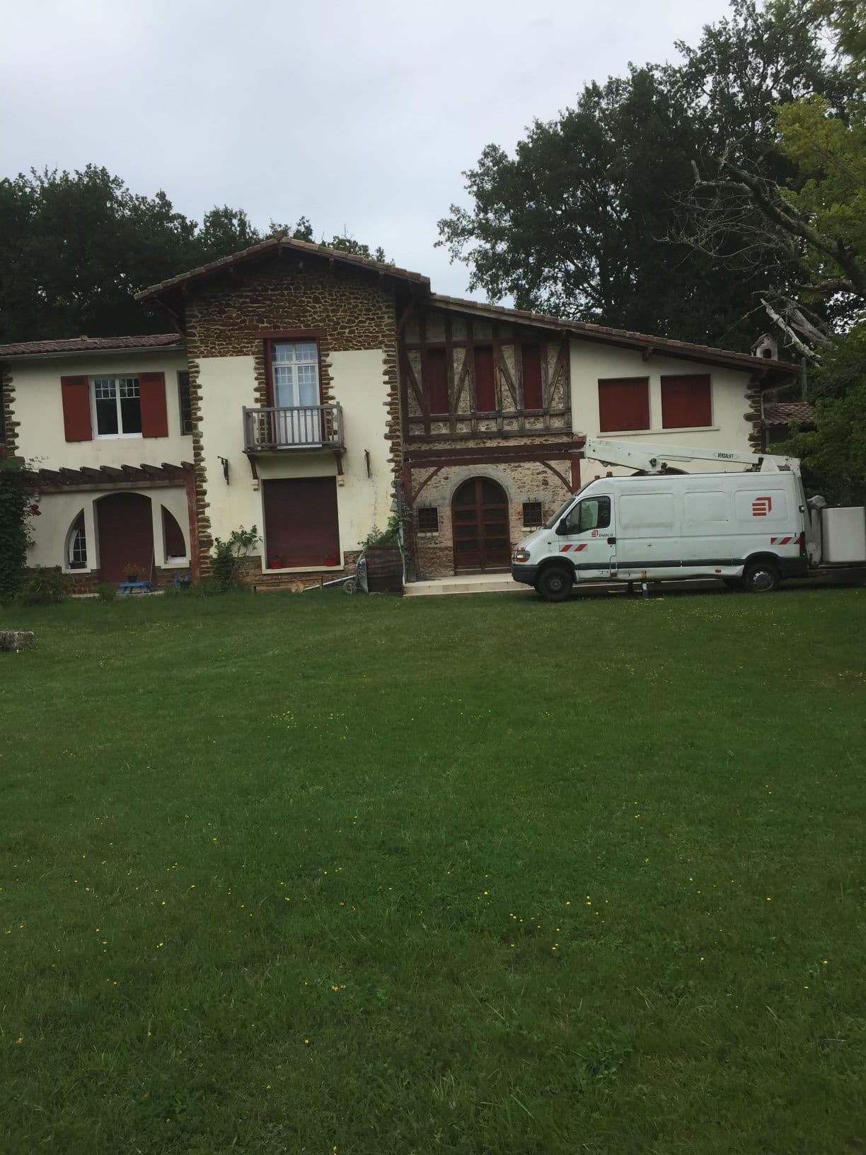 Façade de maison rénovée